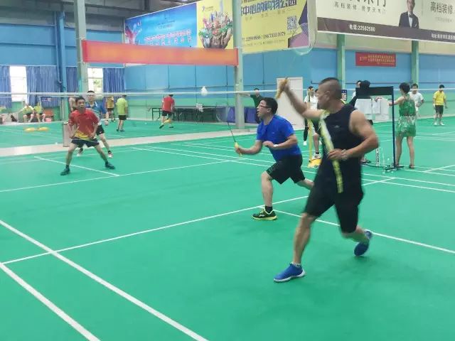 邵東縣宋家塘雙喜婚慶服務(wù)中心,婚慶策劃,婚車(chē)服務(wù),氣模拱門(mén),慶典服務(wù),宴會(huì)服務(wù)